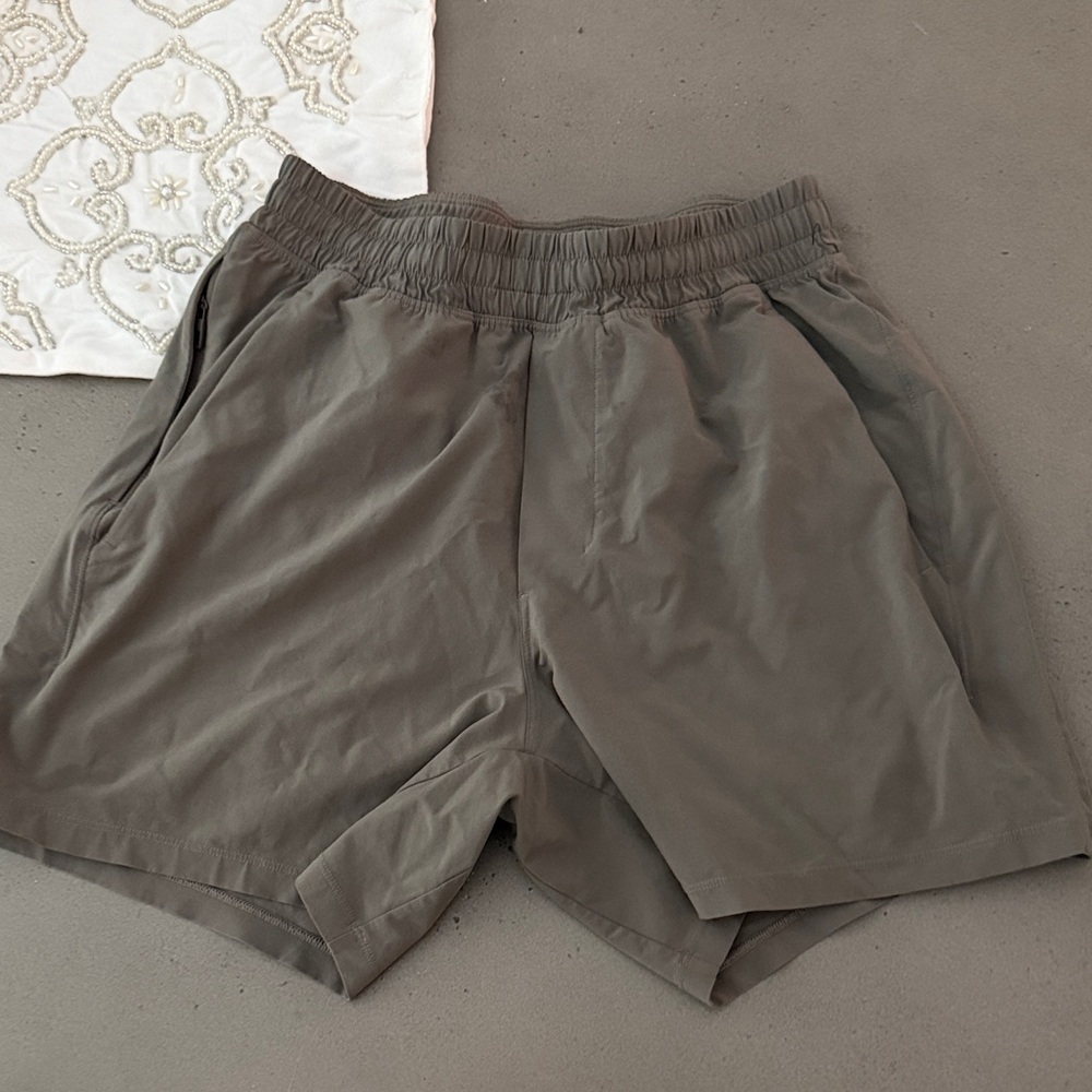 lululemon athletica Men's Charcoal Athletic Shorts